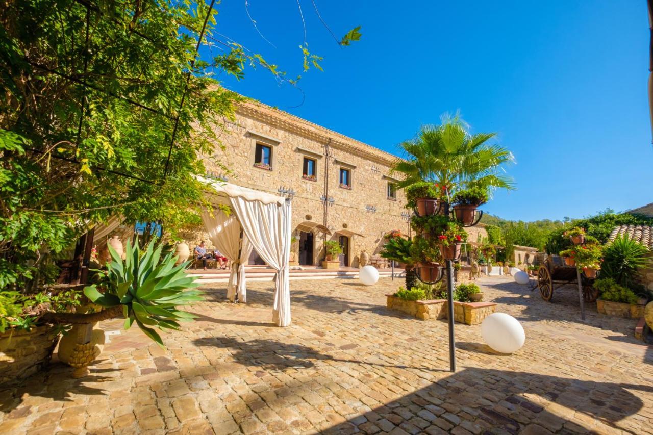 Agriturismo Vecchia Masseria Charme&Relax San Michele di Ganzaria Exterior photo