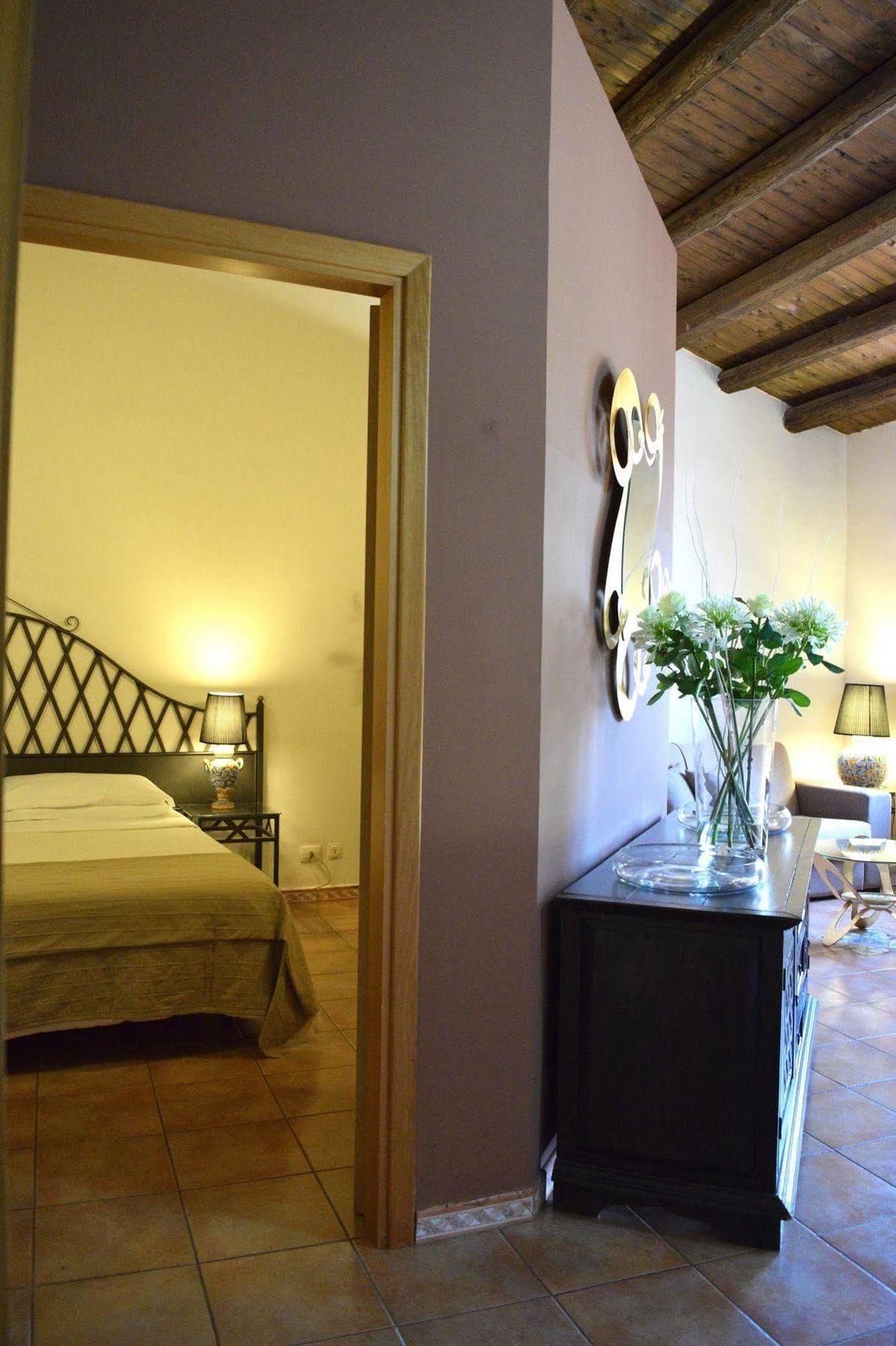 Agriturismo Vecchia Masseria Charme&Relax San Michele di Ganzaria Exterior photo